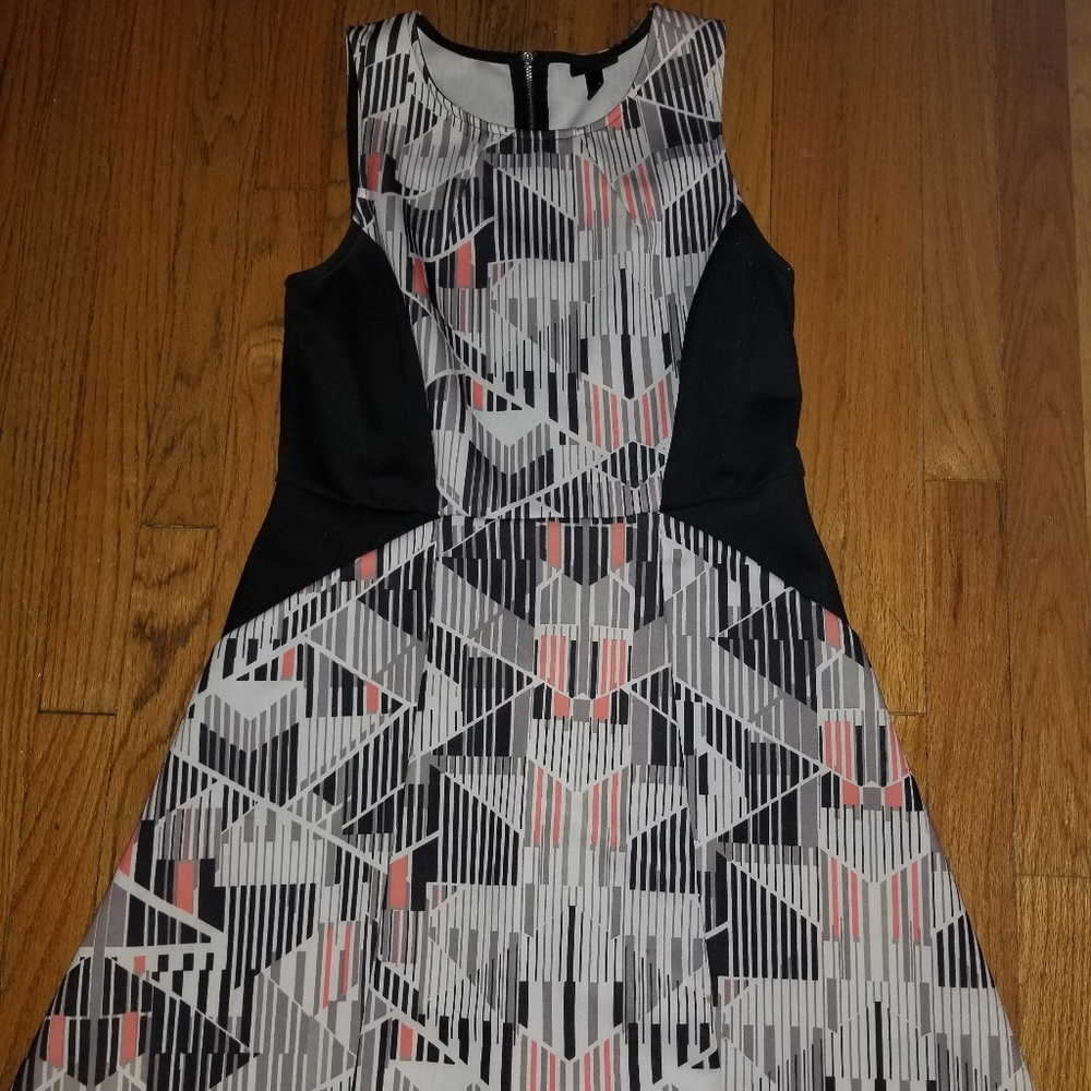 Dress - Picture 2 of 2